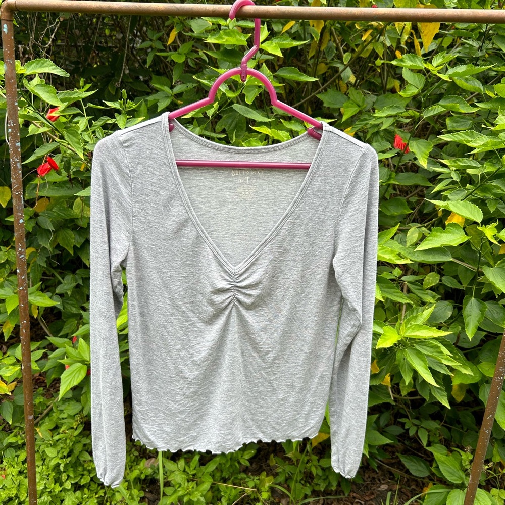 Aero grey women’s top